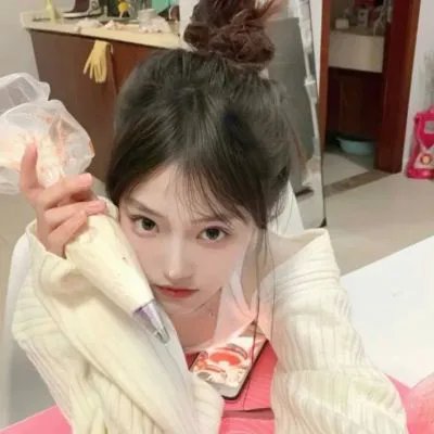 接近无限的白